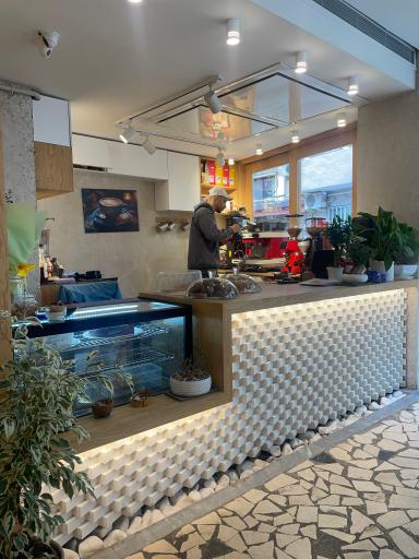 کافه مهرگان