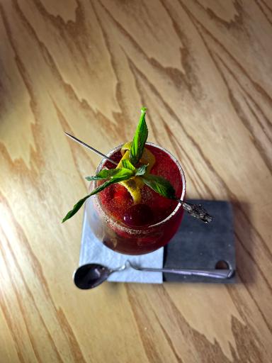 کافه مهرگان