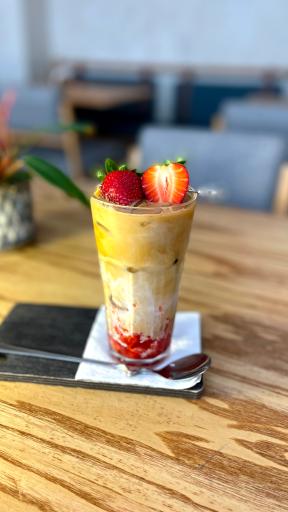 کافه مهرگان