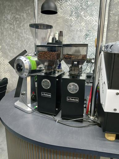 عکس کافه شاپ بارمان شعبه پارک ملت