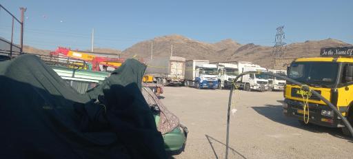 عکس پارکینگ خودروهای سبک وسنگین سیدی