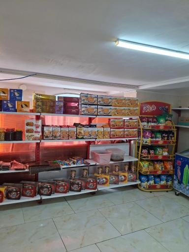 عکس سوپرمارکت و سوغات سرای دلبر