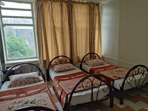 عکس مهمانپذیر بهارستان