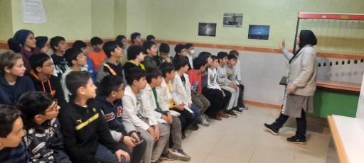 عکس پیش دبستانی و دبستان غیر دولتی پسرانه مهر آفرینان