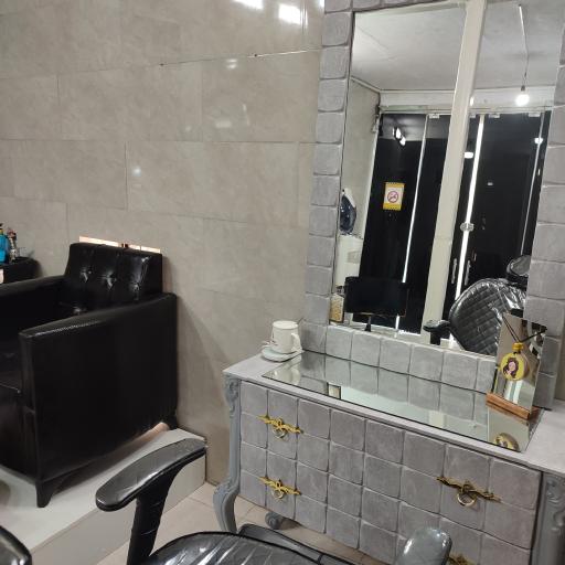 عکس سالن زیبایی هیوا