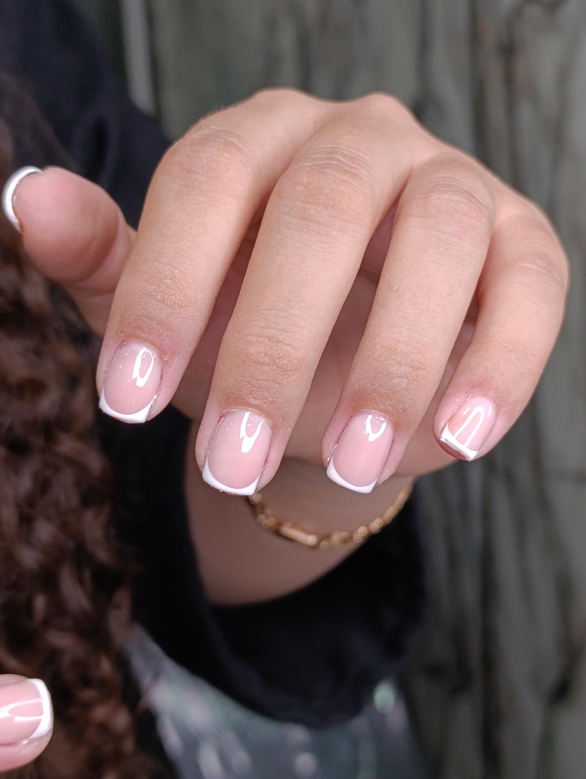 عکس خدمات ناخن ماهی