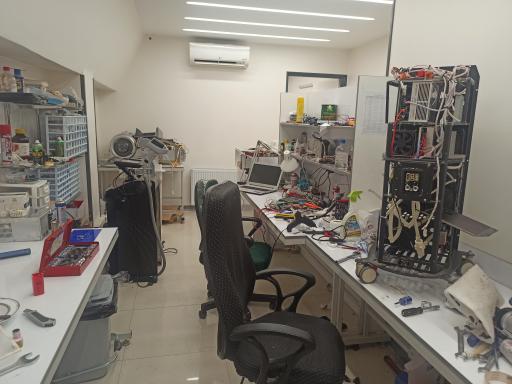 عکس تعمیرات تخصصی تجهیزات پزشکی زیبایی آرابان