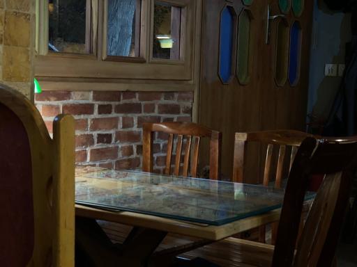 عکس کافه چنار مجاور