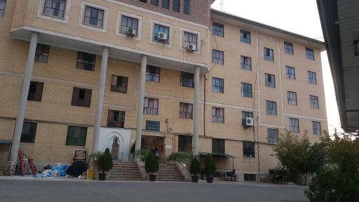 عکس دانشکده فنی و مهندسی دانشگاه آزاد اسلامی واحد تهران غرب