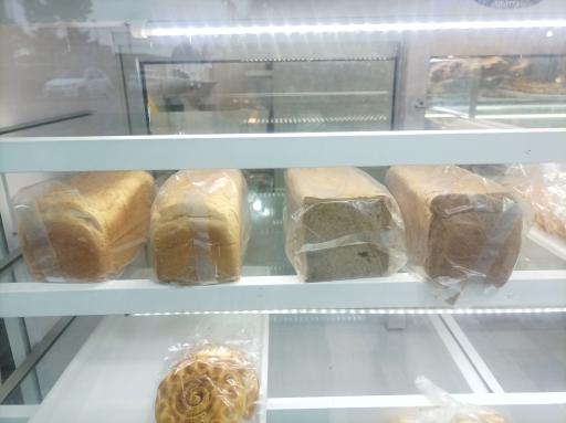 نان و شیرینی دوستان