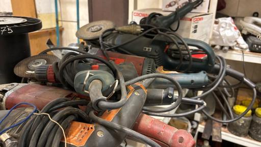 عکس سیم پیچی و تعمیرات ابزار برقی توان افروز