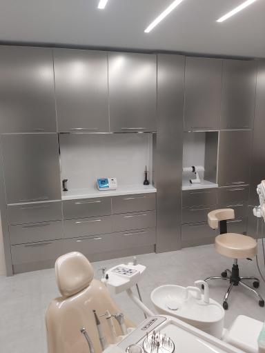 عکس دندانپزشکی صاحب الزمان (عج)