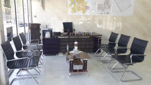 عکس مشاورین املاک عمادین