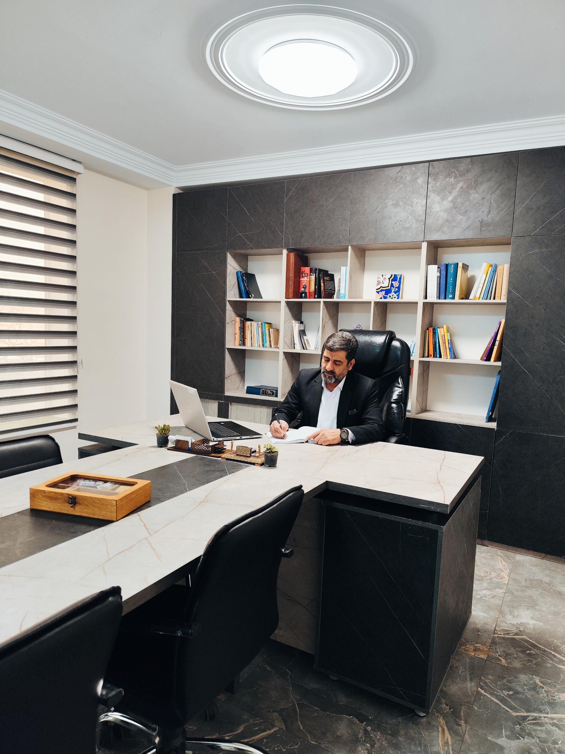 عکس شرکت بازرگانی شهر آذین طاهر