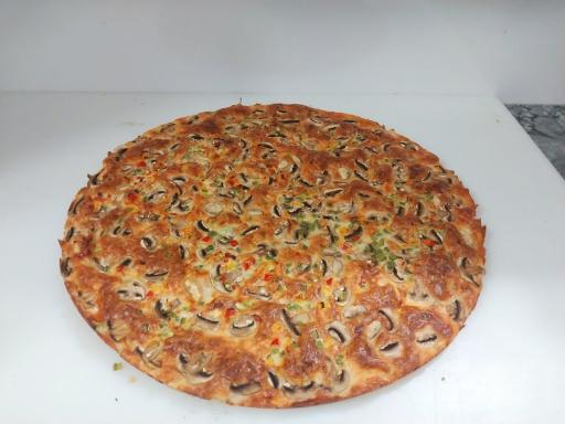 عکس پیتزا خانواده ( پیتزا و همبرگر)