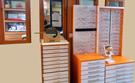 عکس بینایی سنجی و عینک سازی دکتر رحیمی