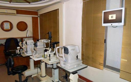 عکس بینایی سنجی و عینک سازی دکتر رحیمی