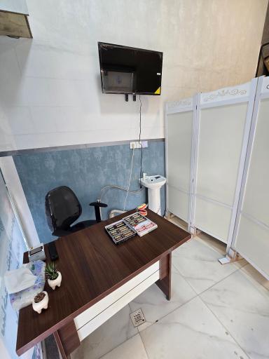 عکس لابراتوار دندانسازی حکیم