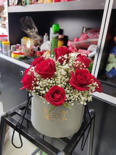 عکس گل فروشی میلاد 