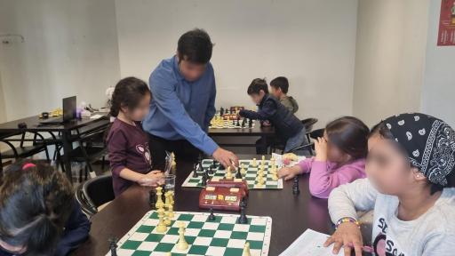 عکس مدرسه شطرنج و بازی های فکری ساختاربرنده پیشگام