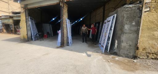 فروشگاه درب و پنجره هنر نوین
