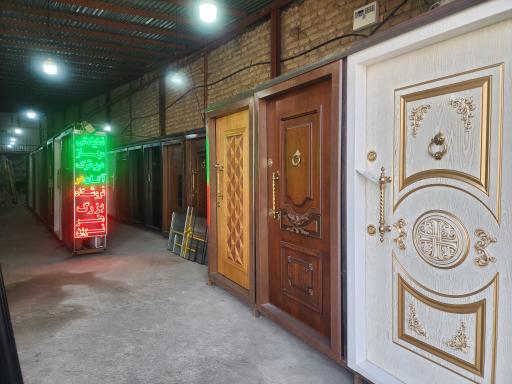 فروشگاه درب و پنجره هنر نوین