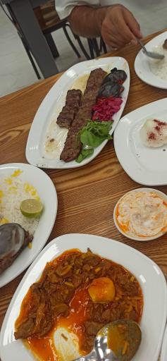 عکس رستوران بختیار اردبیل