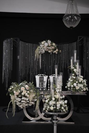 عکس عمارت منصوری