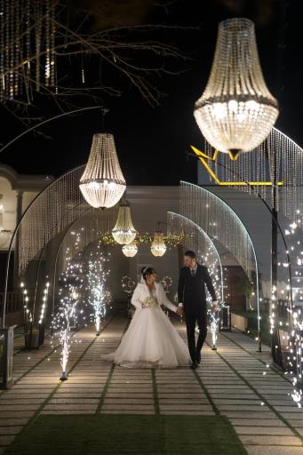 عکس عمارت منصوری