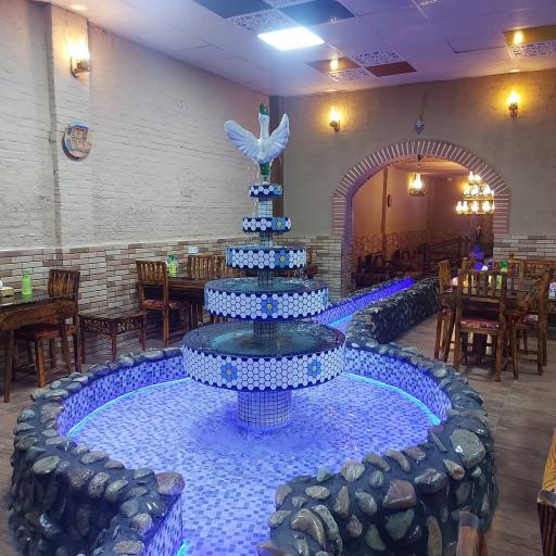 عکس سنتی سرای آقا بزرگ ری