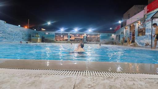 عکس استخر بارانا