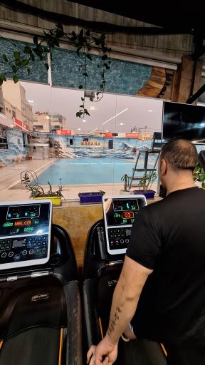 عکس استخر بارانا