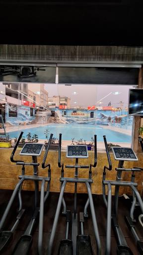 عکس استخر بارانا