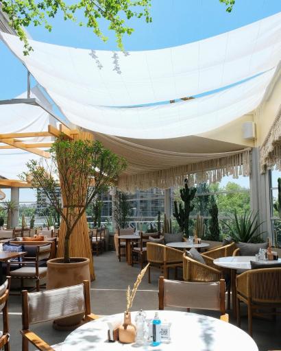 عکس رستوران حیات