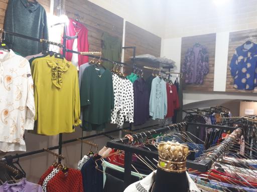 عکس پوشاک بانوان انارک