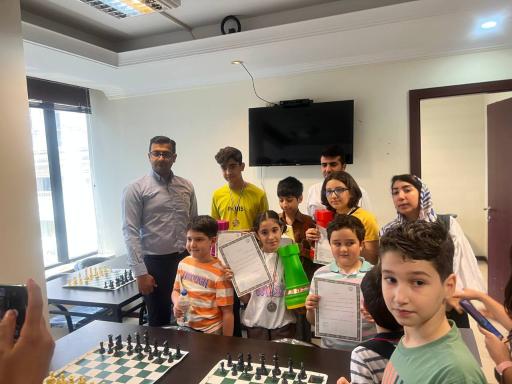 عکس مدرسه شطرنج و بازی های فکری ساختاربرنده پیشگام