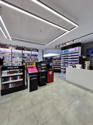 عکس آرایشی بهداشتی گیسوکمند