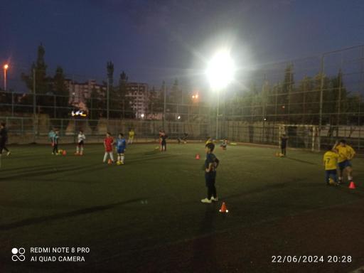 عکس زمین چمن سمپاد