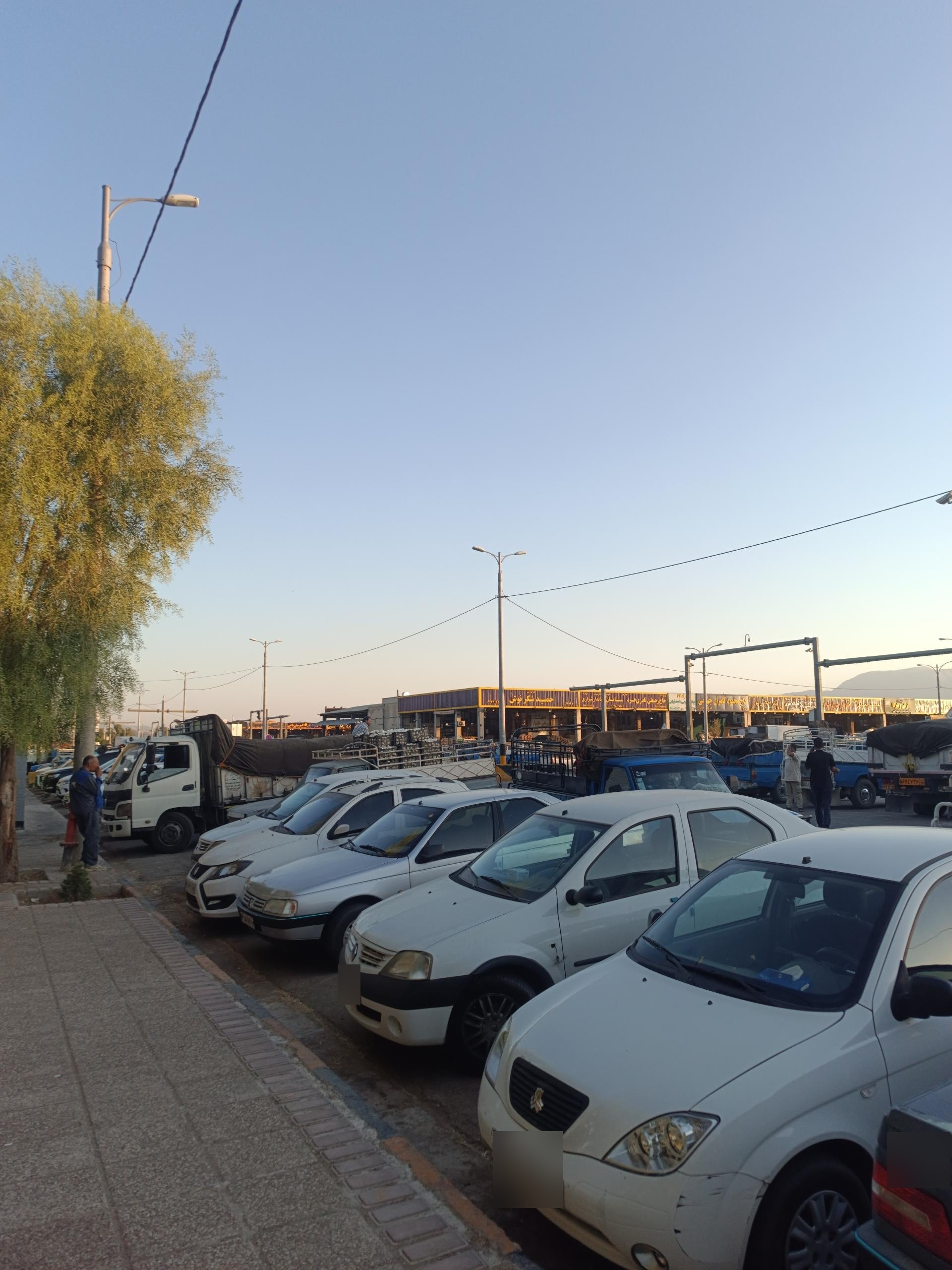 عکس پارکینگ سواری میدان تره بار 