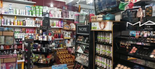 عکس فروشگاه پارلاق 