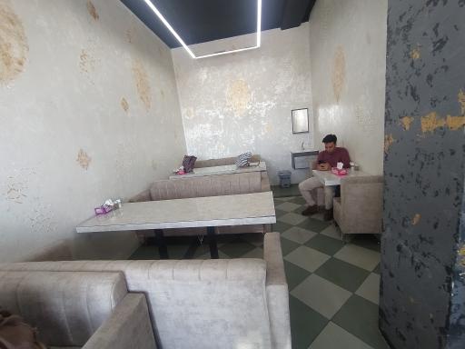 عکس رستوران لذیذ