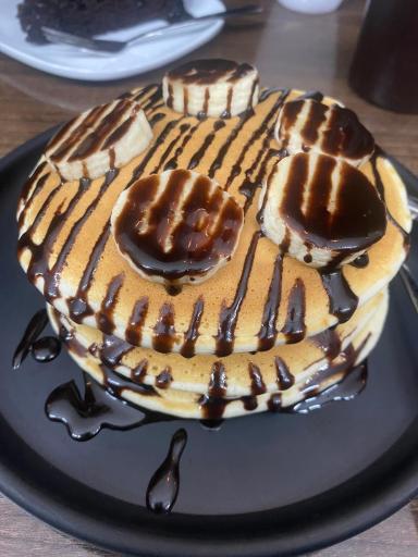 کافه بهار نارنج 