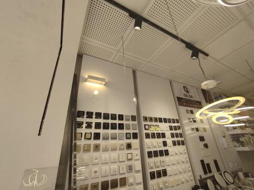 عکس لوستر و روشنایی و کالای برق سلطانی 