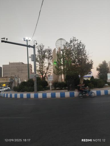 عکس میدان منصوریان