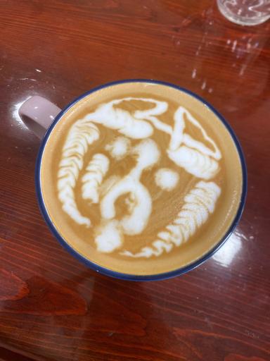 عکس کافه بهار نارنج 