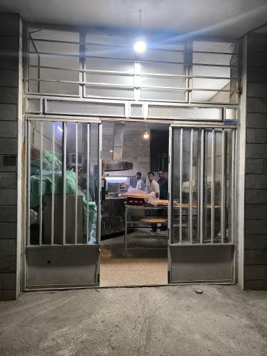 عکس نانوایی استاد اکبر مهدوی