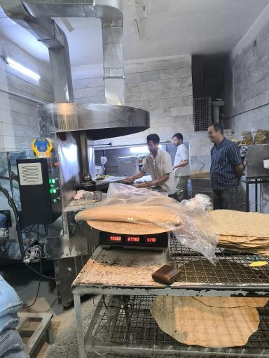 عکس نانوایی استاد اکبر مهدوی