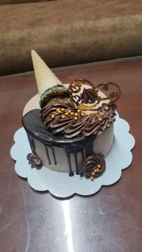 عکس شیرینی سرای تی تی