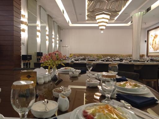 عکس رستوران شاندیز مشهد ماهان