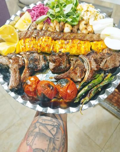 عکس باغ رستوران راز (کهتو کباب راز)